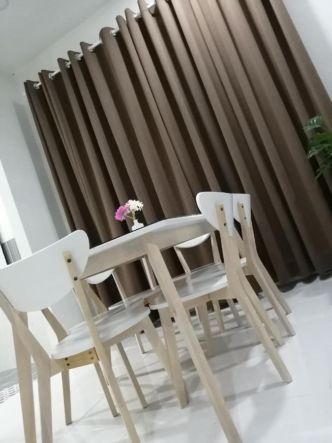Simple Home By Aimie Fully Aircond Dungun Exterior photo