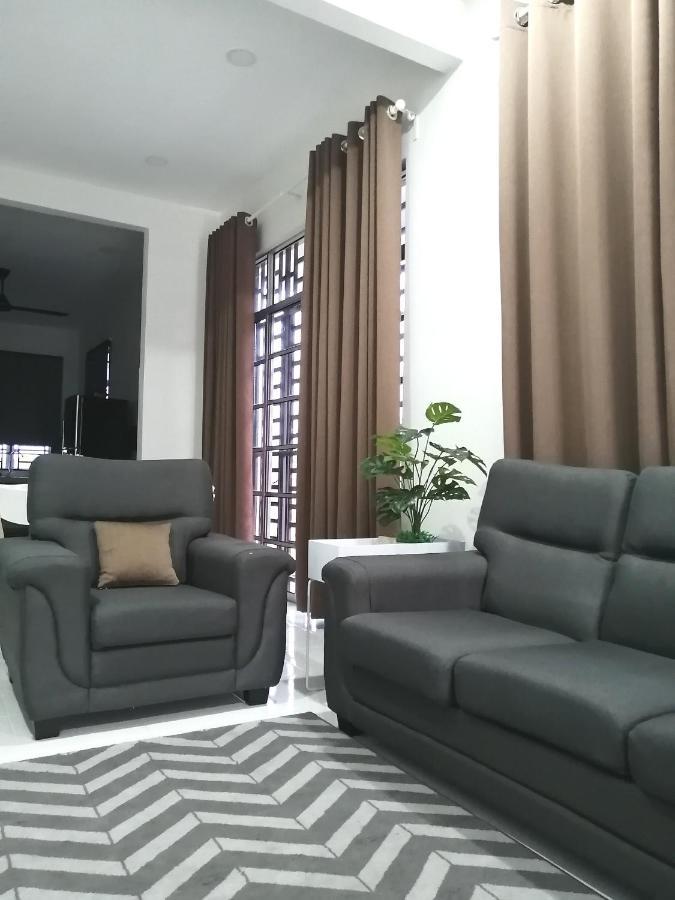 Simple Home By Aimie Fully Aircond Dungun Exterior photo